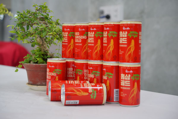 Nước hồng sâm long Queen Bin - 30 lon/thùng x 175ml