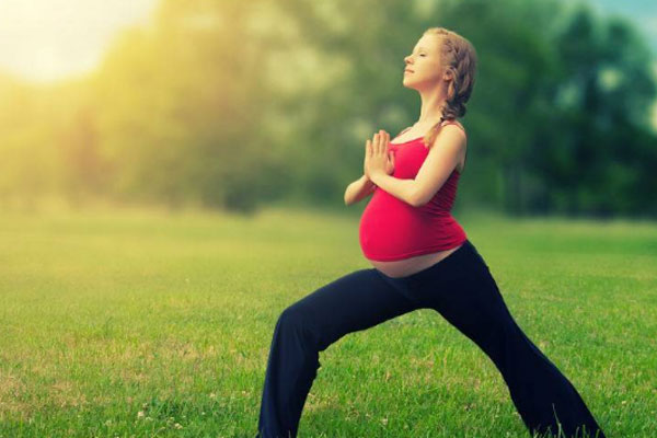 5 dấu hiệu mang thai điển hình có thể xuất hiện trong tháng đầu tiên