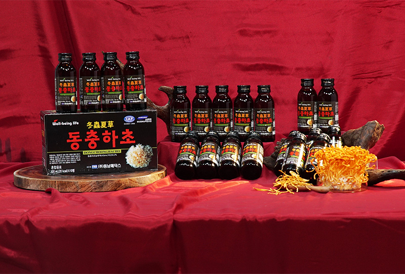 Nước uống Đông trùng Hạ thảo Hàn Quốc - Thùng 10 hộp