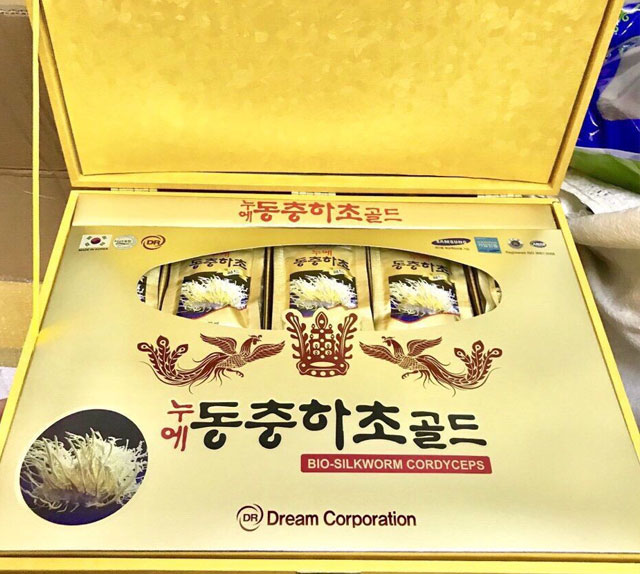 Nước đông trùng hạ thảo Hàn Quốc Dream Corporation hộp gỗ vàng cao cấp