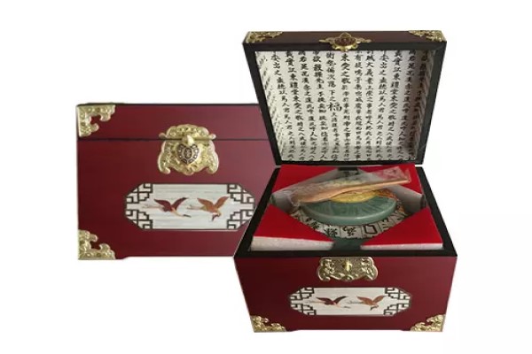 Cao Hồng Sâm Hoàng Đế Hàn Quốc Hwangje hộp gỗ đỏ hũ sứ 500g