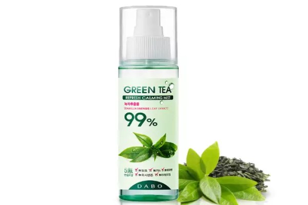 Xịt khoáng trà xanh Dưỡng da - Dabo Green Tea Calming Mist 100ml