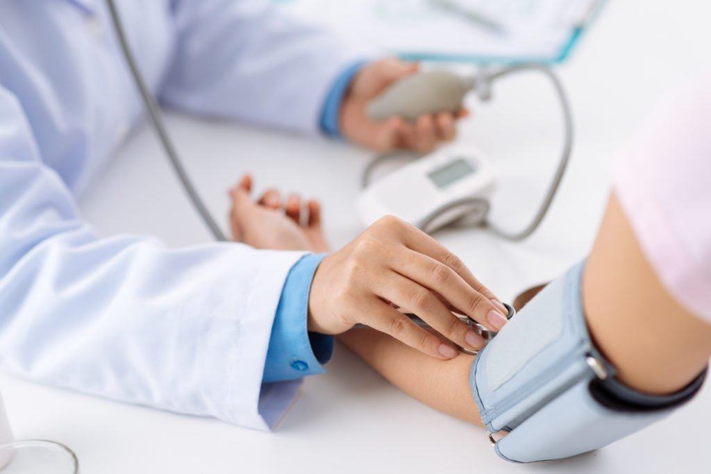 Cao huyết áp là bệnh gì? nguyên nhân và những ai dễ bị cao huyết áp?